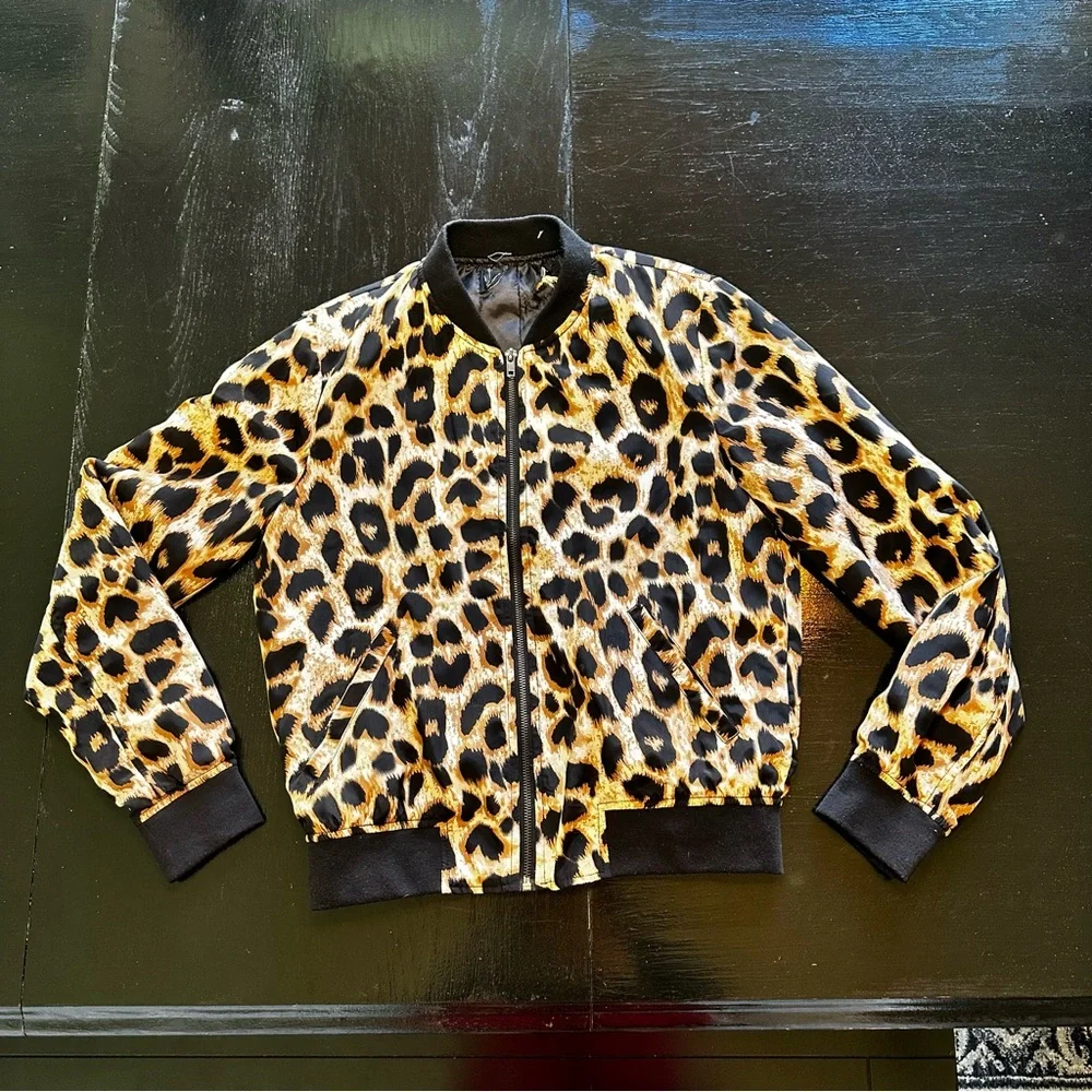 Medium Leopard Print Windbreaker Fall Trendy Animal Print Grandma chic